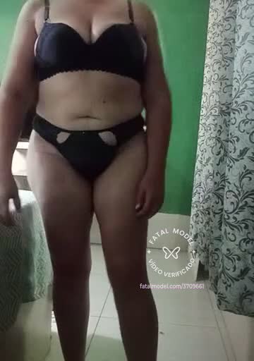 Imagem do vídeo de verificação de Rafaella