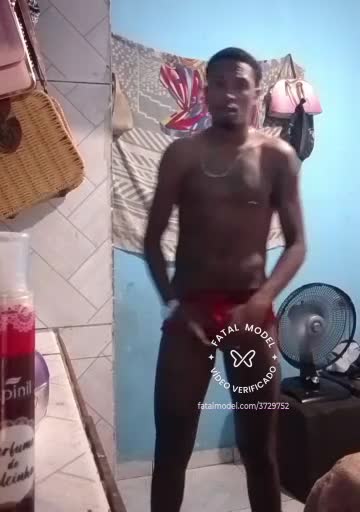 Imagem do vídeo de verificação de Dodô Vieira