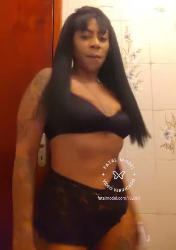 Imagem do vídeo de verificação de Nicole Moraes