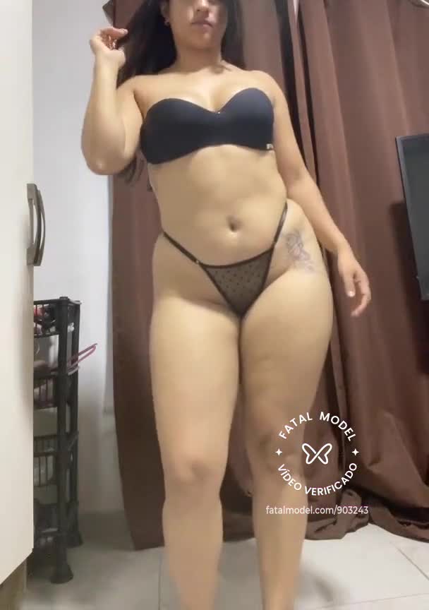 Imagem do vídeo de verificação de Fernanda keme