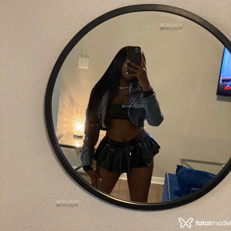 Acompanhante Yasmin - Feed