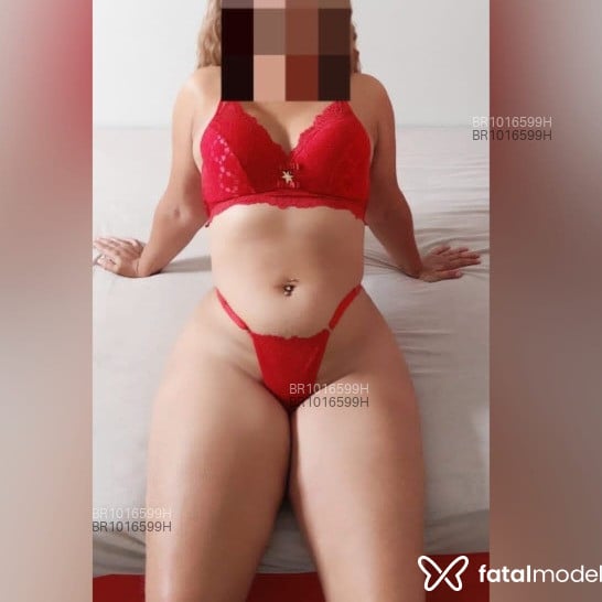 Acompanhante Elodie - Feed