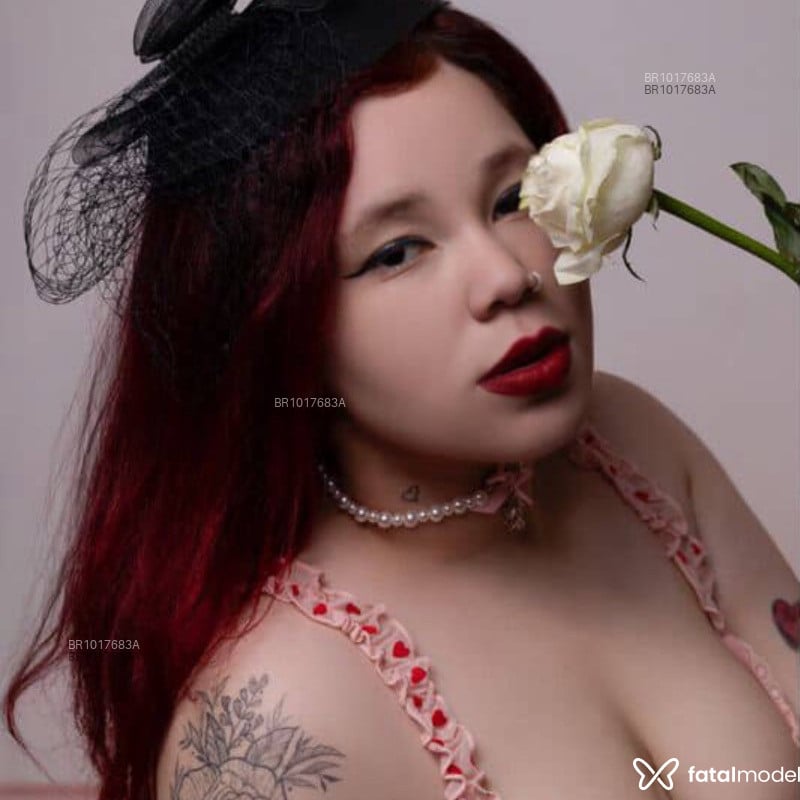 Acompanhante Alice - Feed