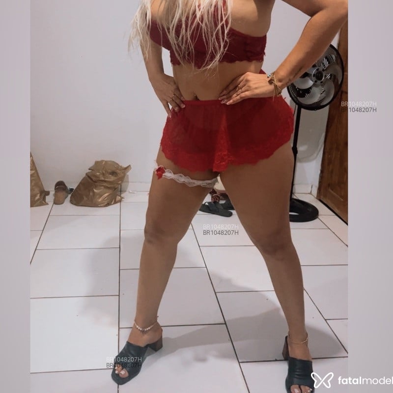 Acompanhante Julianaloirinha - Feed