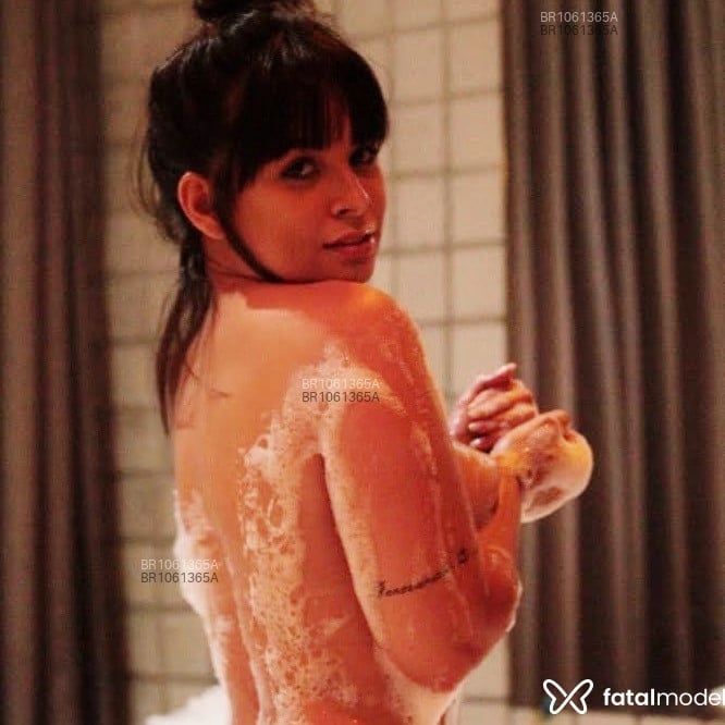 Acompanhante LARA - Feed