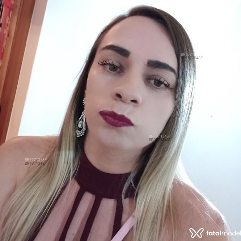 Acompanhante Pam - Feed