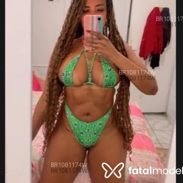 Acompanhante Iza Kaya - Feed