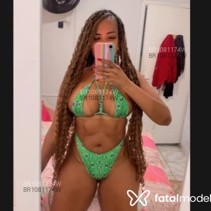 Acompanhante Iza Kaya - Feed