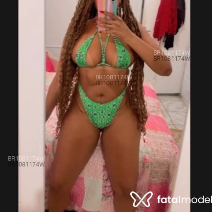 Acompanhante Iza Kaya - Feed