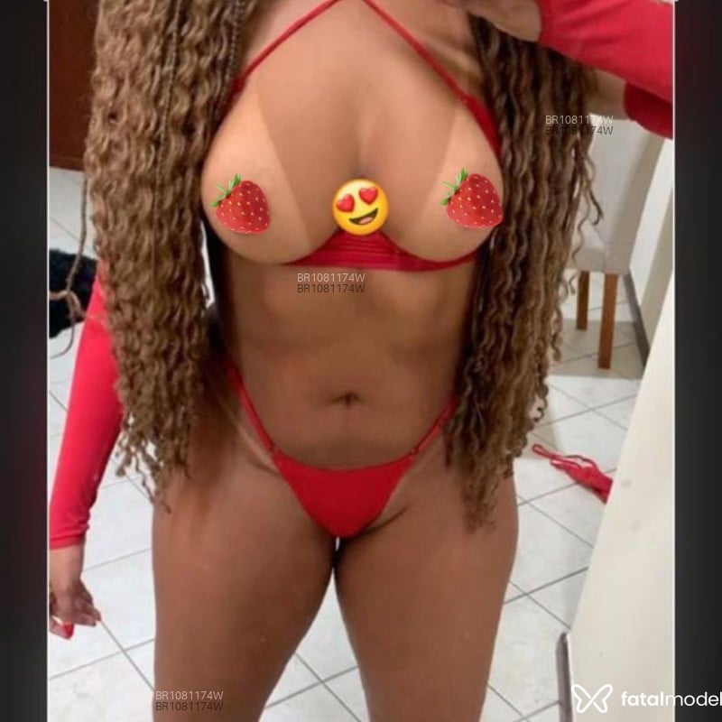 Acompanhante Iza Kaya - Feed