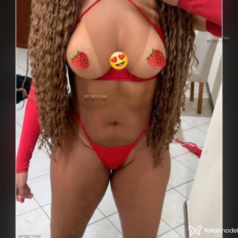 Acompanhante Iza Kaya - Feed