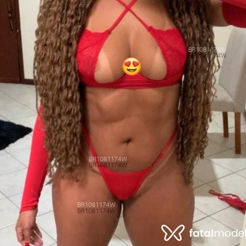 Acompanhante Iza Kaya - Feed