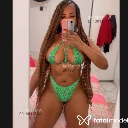 Acompanhante Iza Kaya - Feed