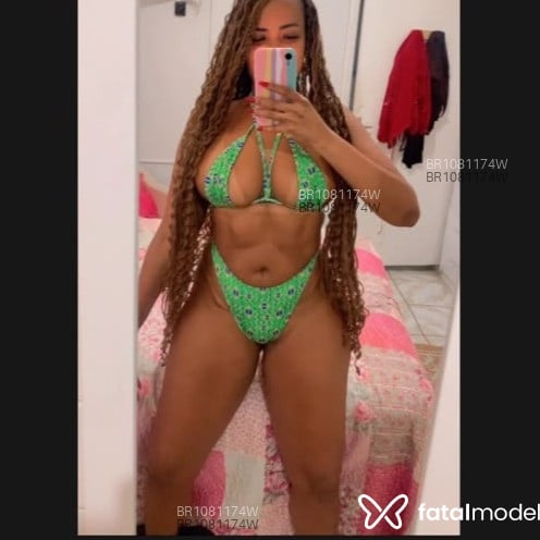 Acompanhante Iza Kaya - Feed