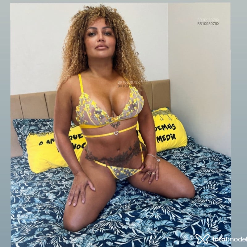Acompanhante Yasmin Alencar - Feed