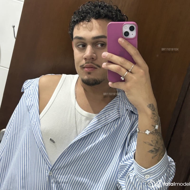 Acompanhante Leonardo Silva - Feed