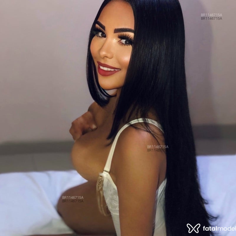Acompanhante Kim - Feed