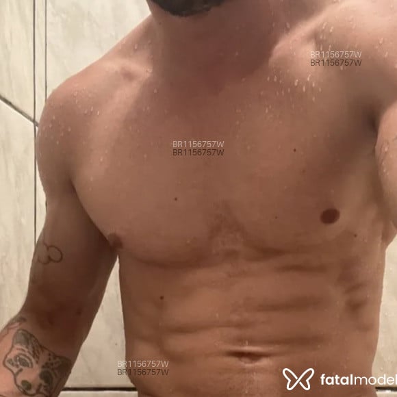 Acompanhante Luís Felipe - Feed