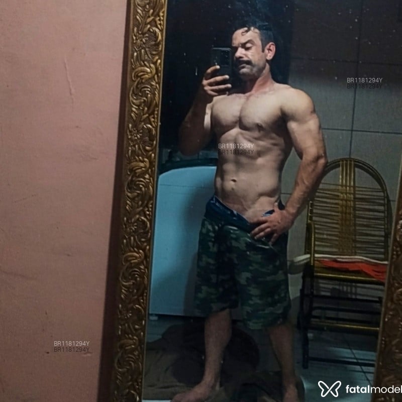 Acompanhante Robenzeta - Feed