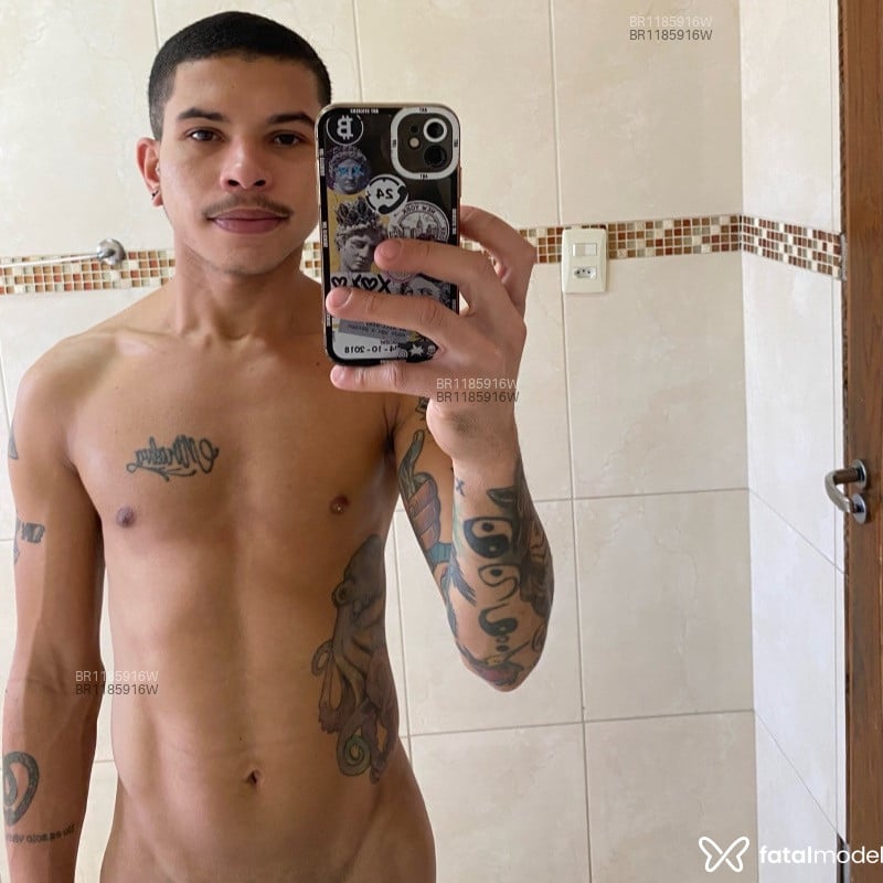 Acompanhante Felipe - Feed
