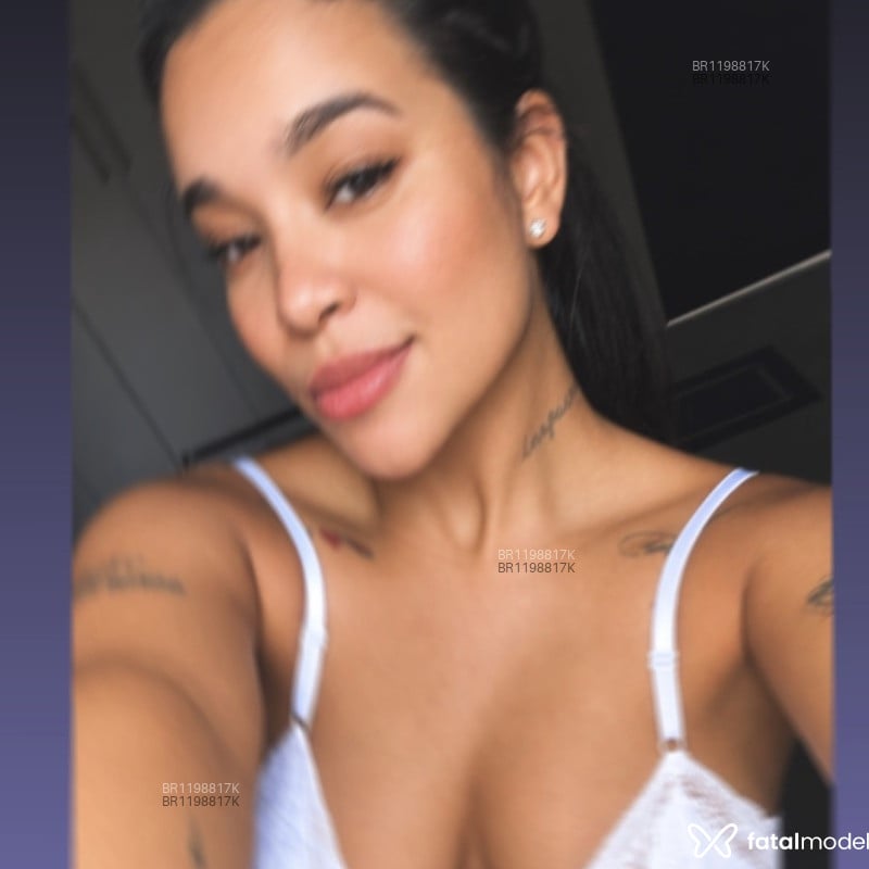 Acompanhante Mikaela Lopes - Feed