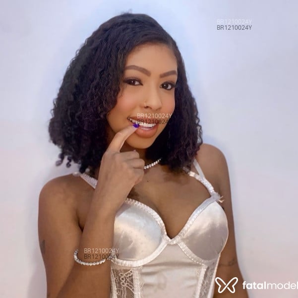 Acompanhante Camilly Caren - Feed