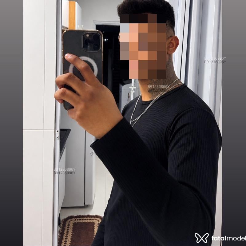 Acompanhante Lucas - Feed