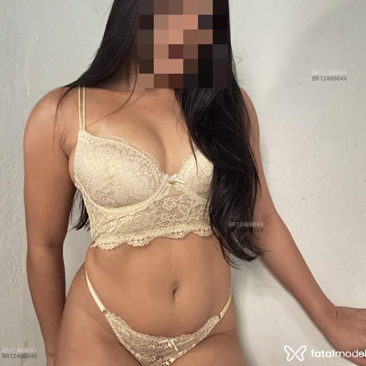 Acompanhante Laura - Feed