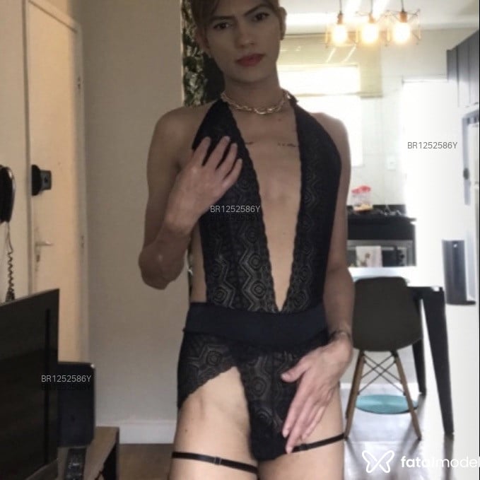 Acompanhante Michele - Feed