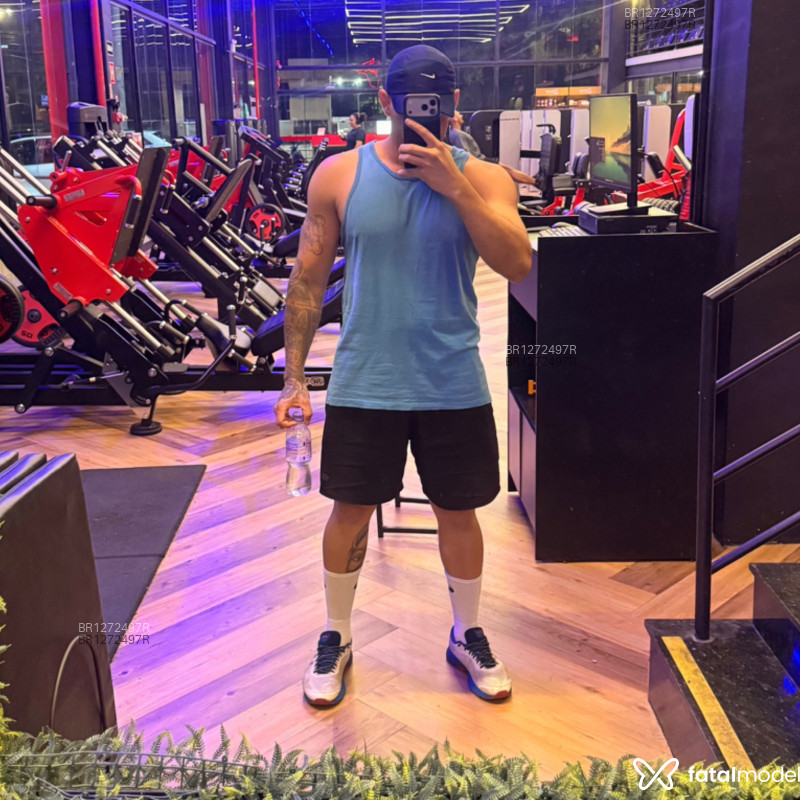 Acompanhante Henrique - Feed
