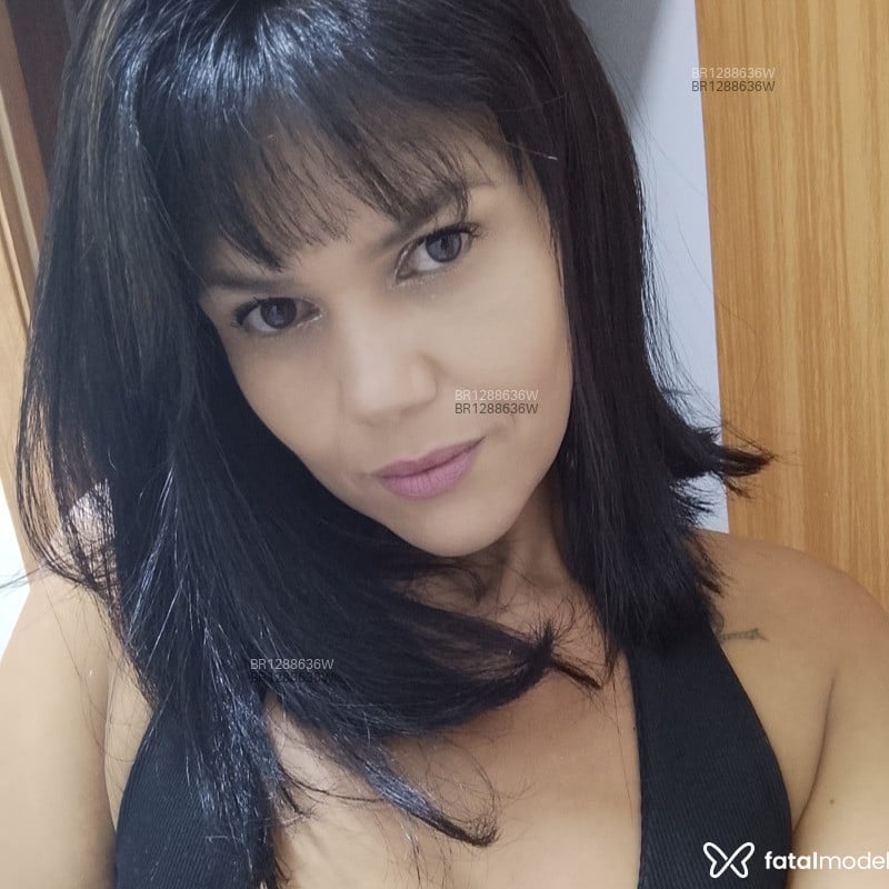 Acompanhante Anne - Feed