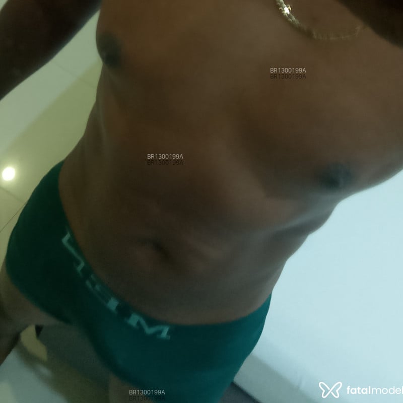 Acompanhante Roberto - Feed