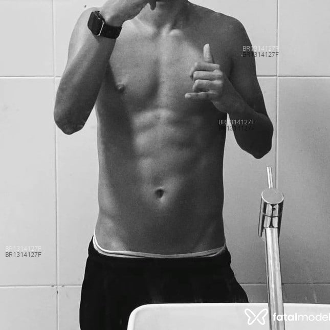 Acompanhante Matheus - Feed