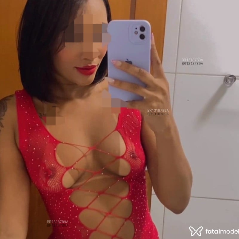 Acompanhante Kel Morena - Feed