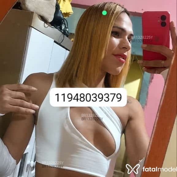 Acompanhante Maria - Feed