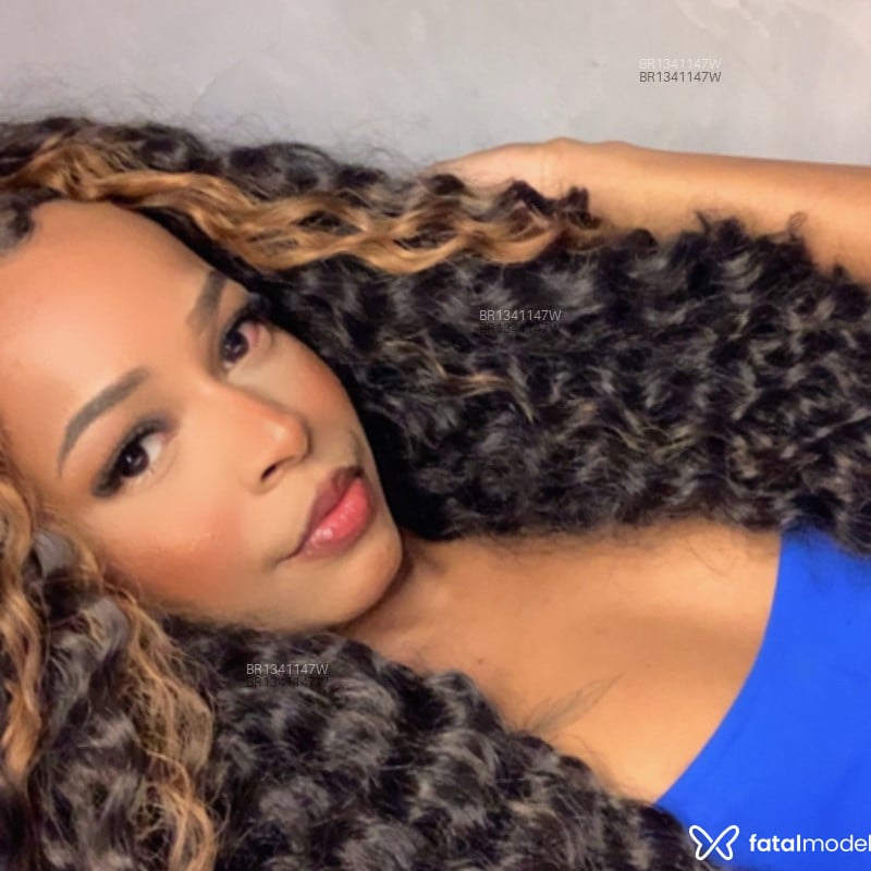 Acompanhante Barbiee Black - Feed