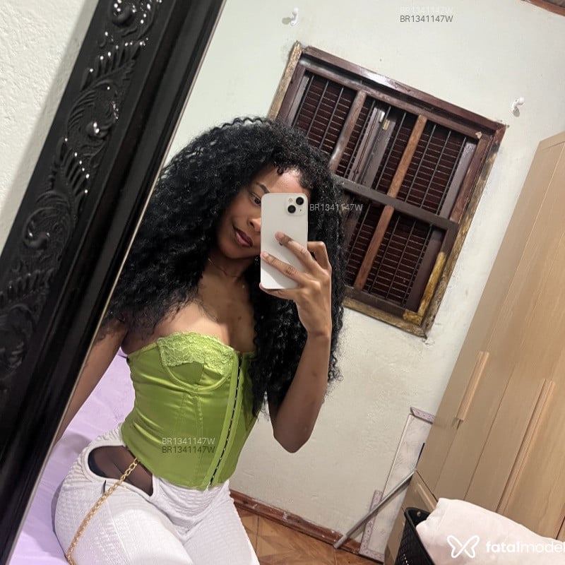 Acompanhante Barbiee Black - Feed