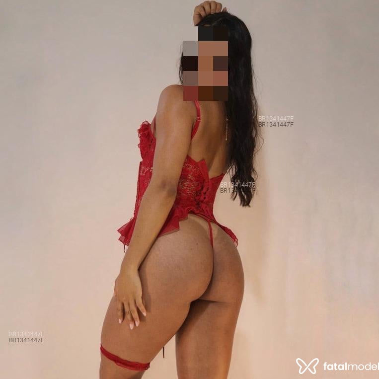 Acompanhante Perlla Cássia - Feed