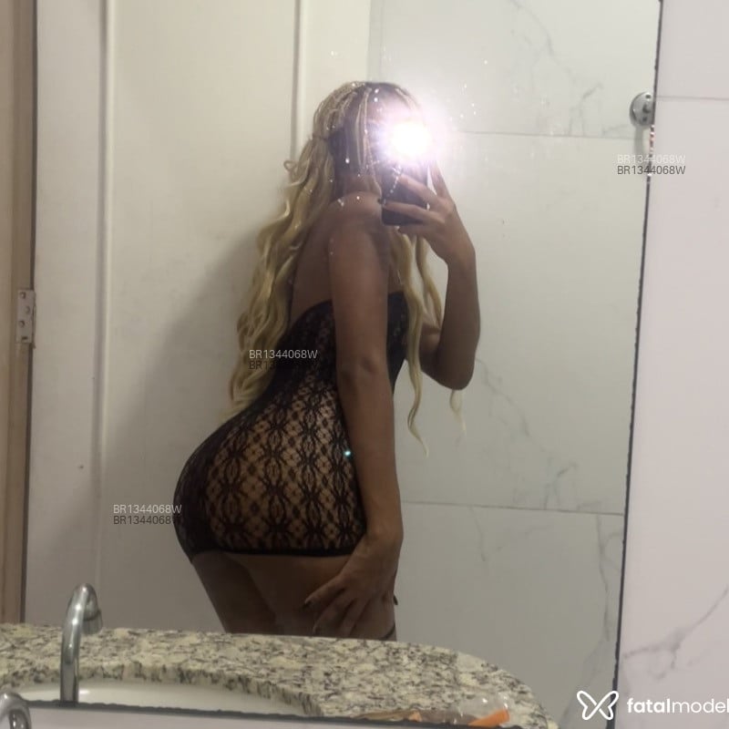Acompanhante Ebony Angel - Feed