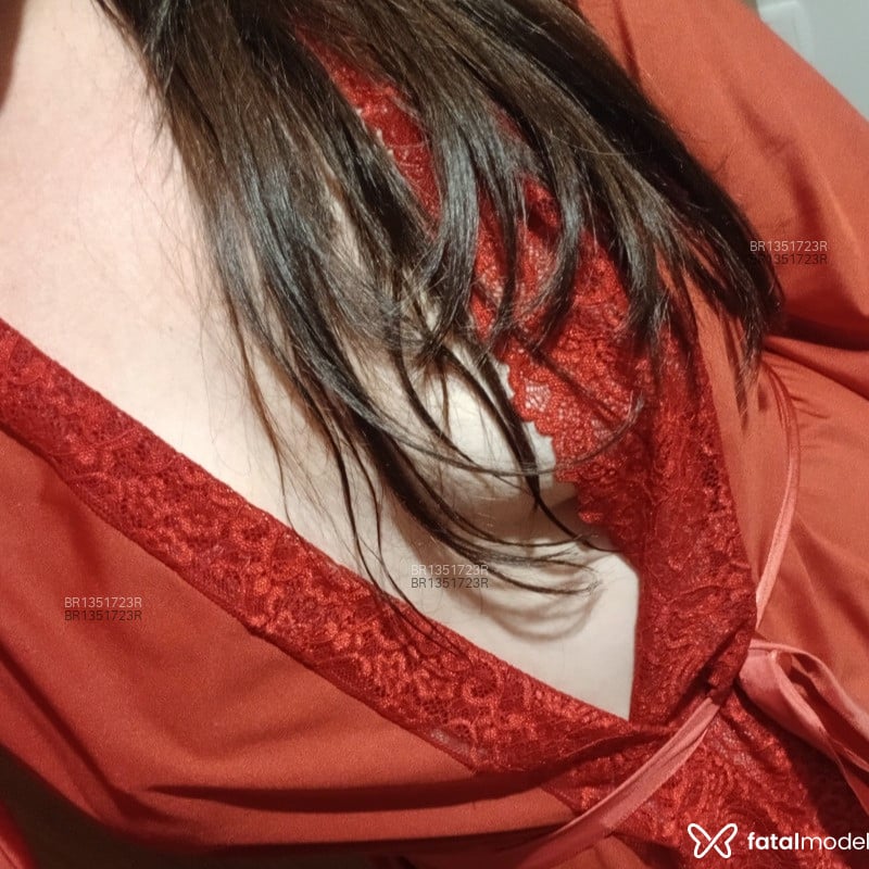 Acompanhante Laura - Feed