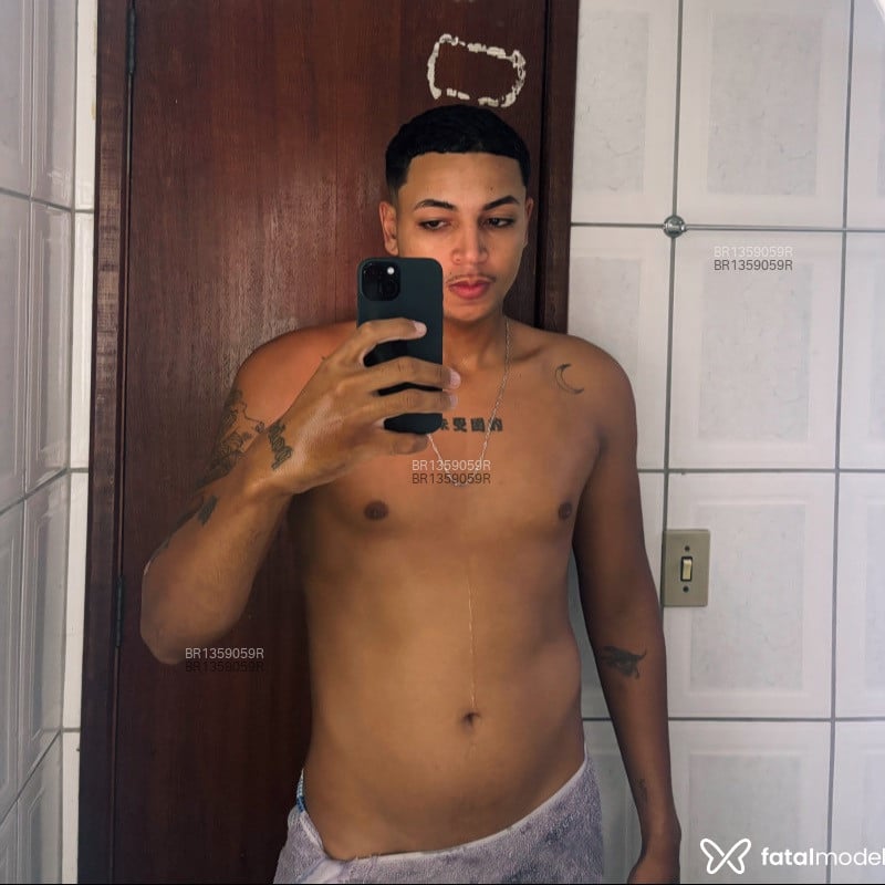 Acompanhante Yure Martins - Feed