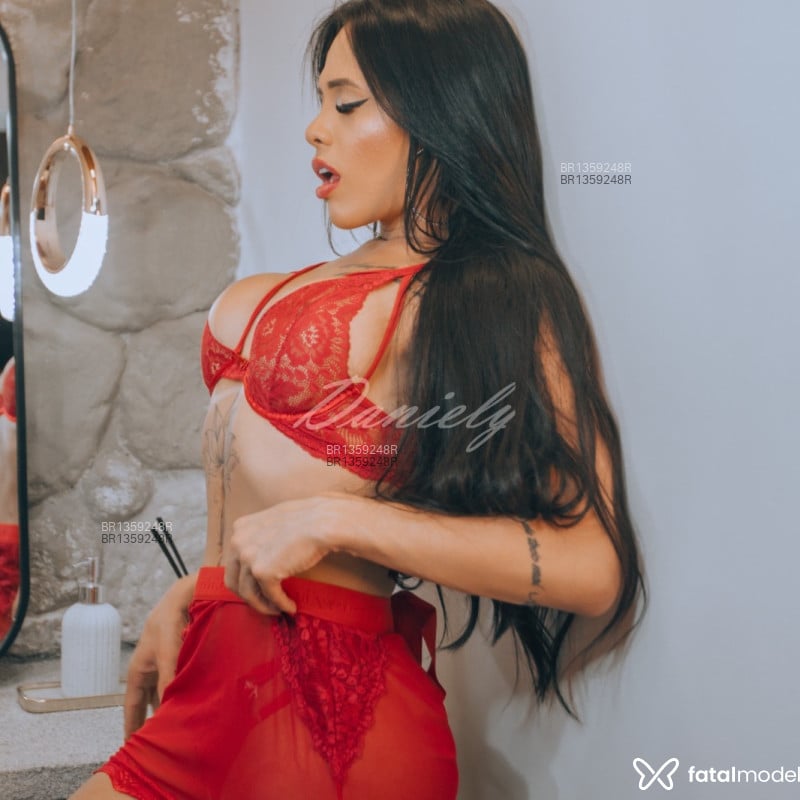 Acompanhante Daniely leal - Feed