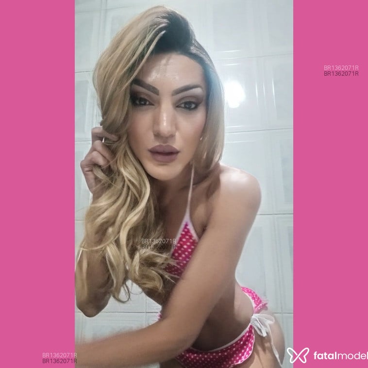 Acompanhante Stella - Feed