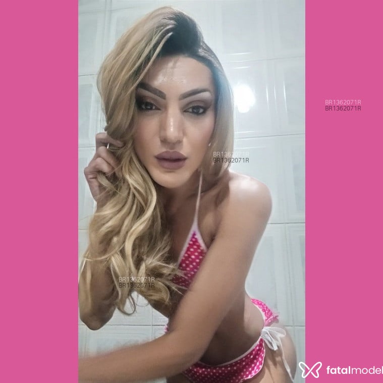 Acompanhante Stella - Feed