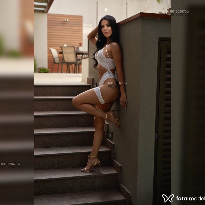Acompanhante Nanda Bennett - Feed