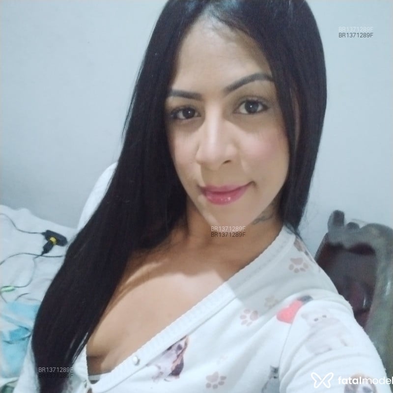 Acompanhante Luiza - Feed