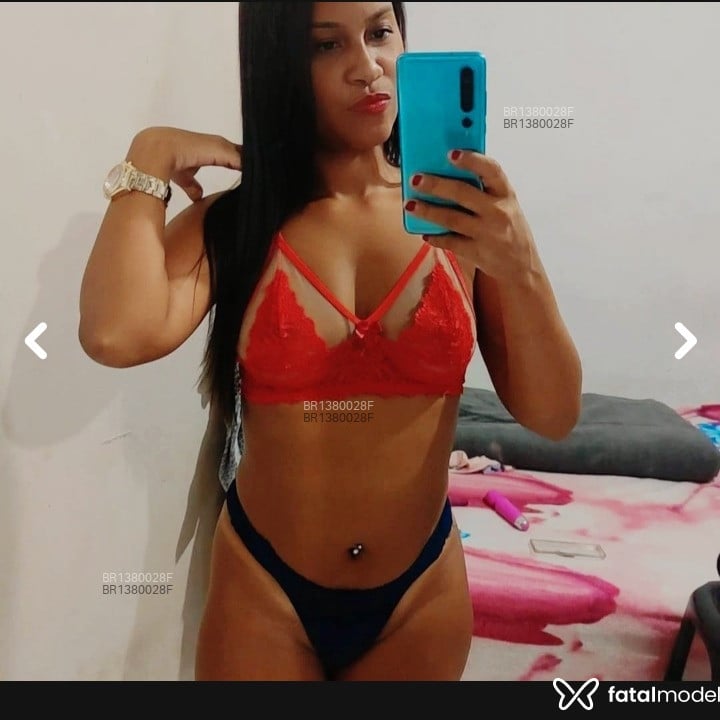 Acompanhante Nina Ferraz - Feed