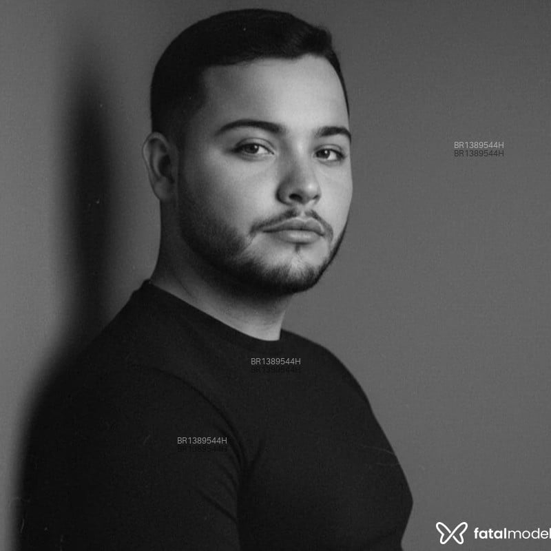 Acompanhante Pedro - Feed