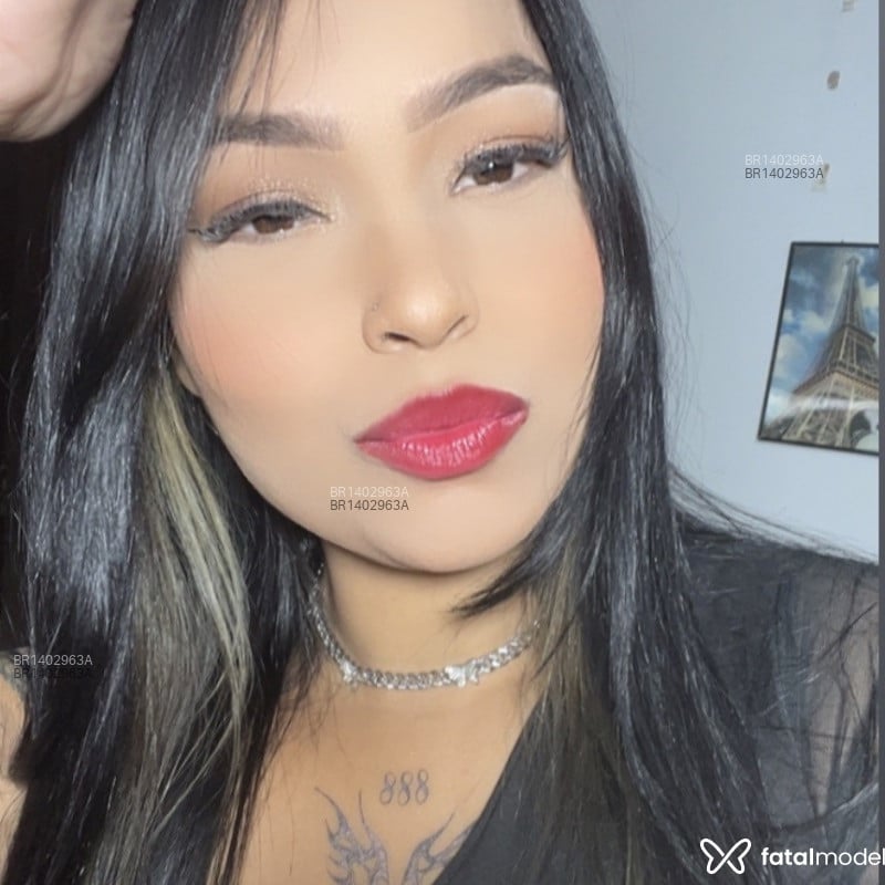 Acompanhante Maya - Feed