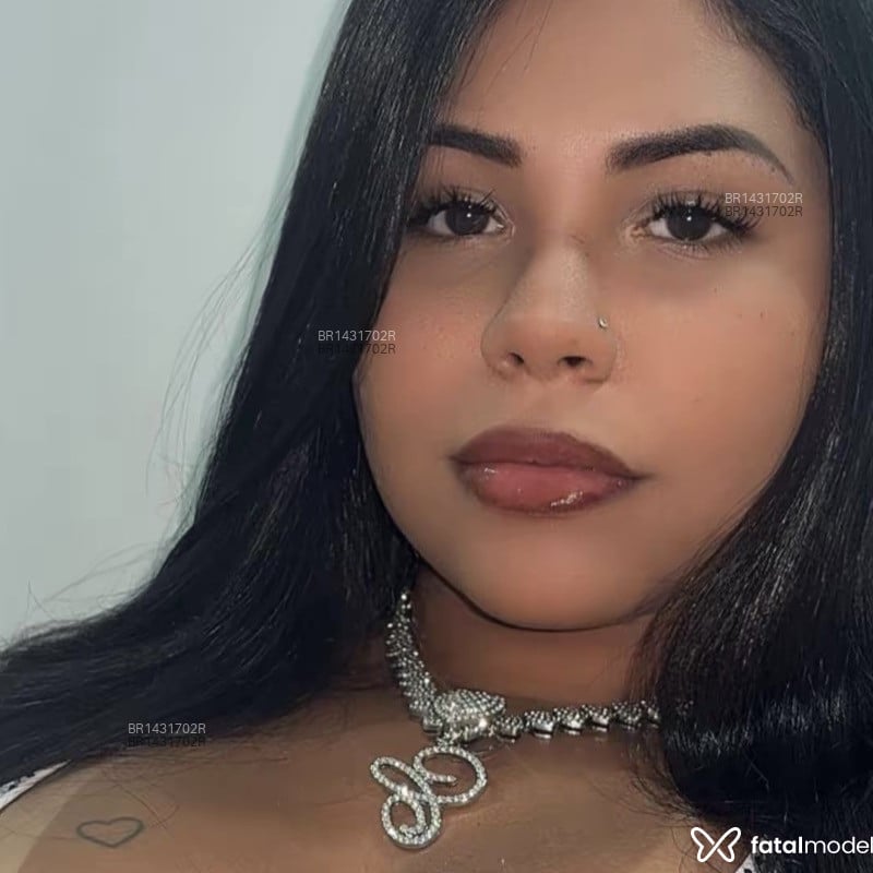 Acompanhante Clara - Feed